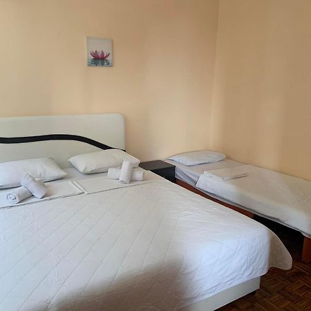 Apartments Dunja Свети-Стефан Экстерьер фото