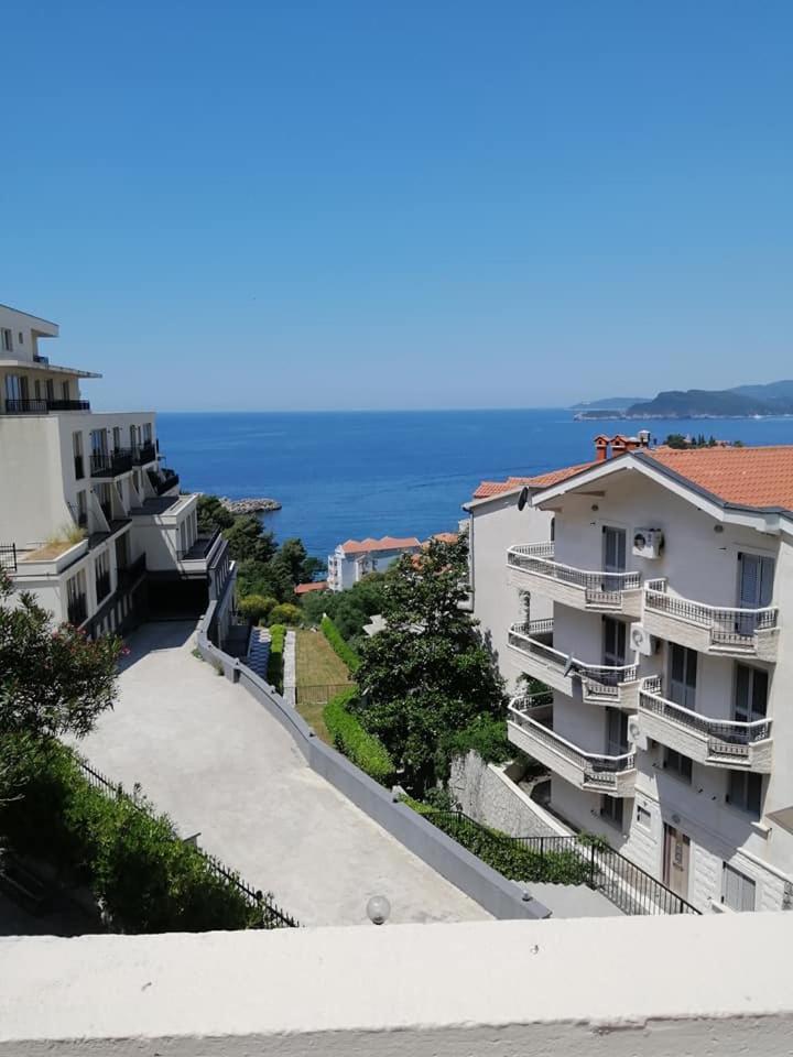 Apartments Dunja Свети-Стефан Экстерьер фото