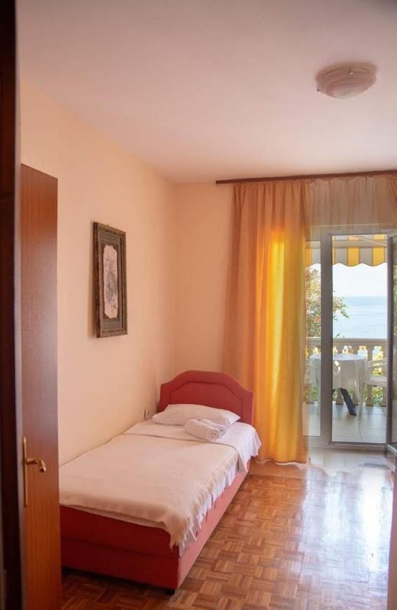 Apartments Dunja Свети-Стефан Экстерьер фото