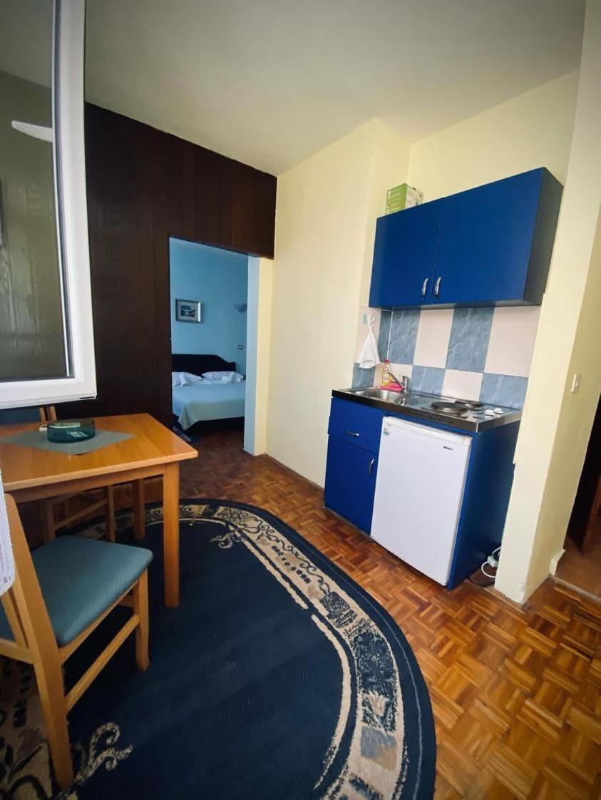Apartments Dunja Свети-Стефан Экстерьер фото