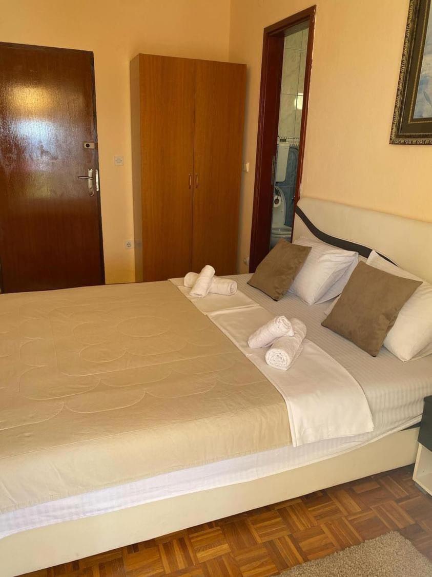 Apartments Dunja Свети-Стефан Экстерьер фото