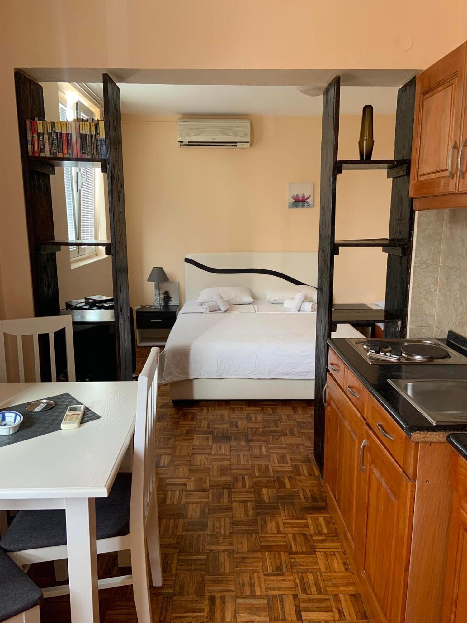 Apartments Dunja Свети-Стефан Экстерьер фото